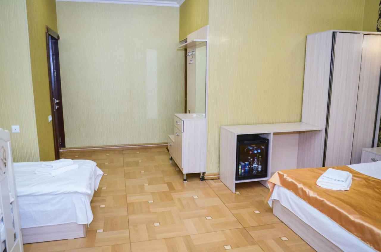 Rubin Hotel ゴリス エクステリア 写真